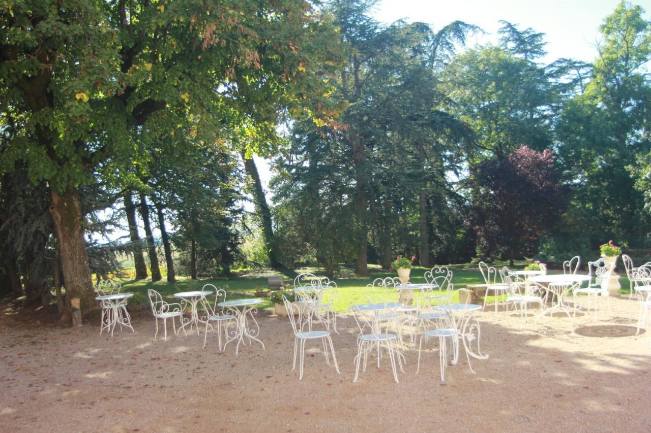 Chateau De La Chapelle Des Bois Fleurie Room photo